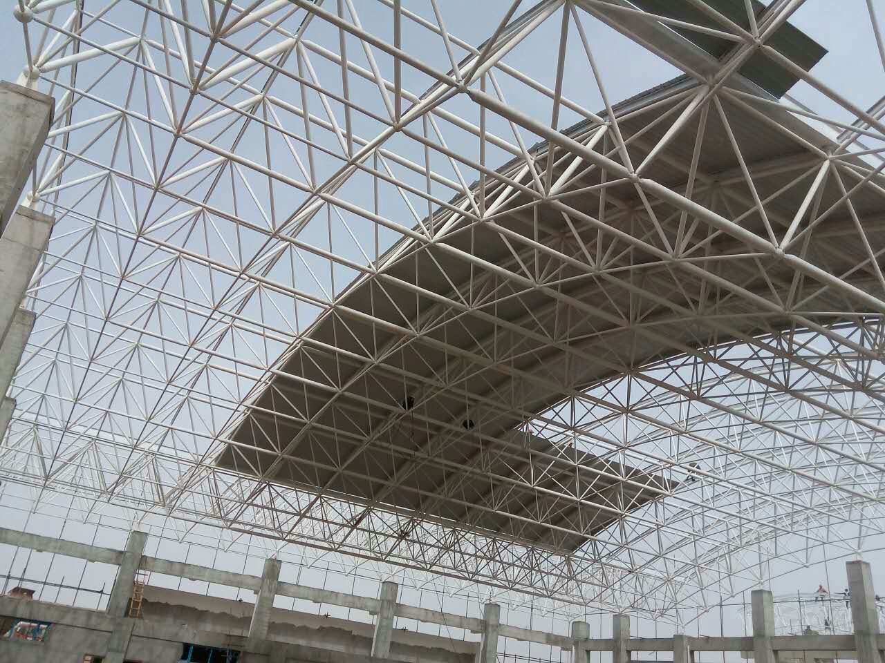 乌兰浩特一汽网架