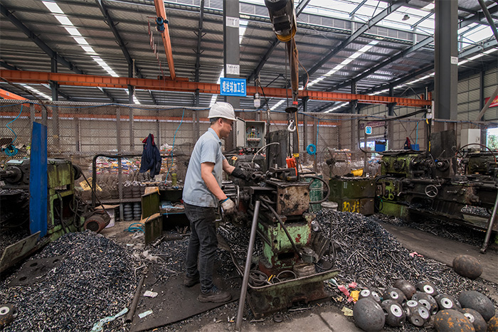 乌兰浩特网架配件-螺栓球加工车间